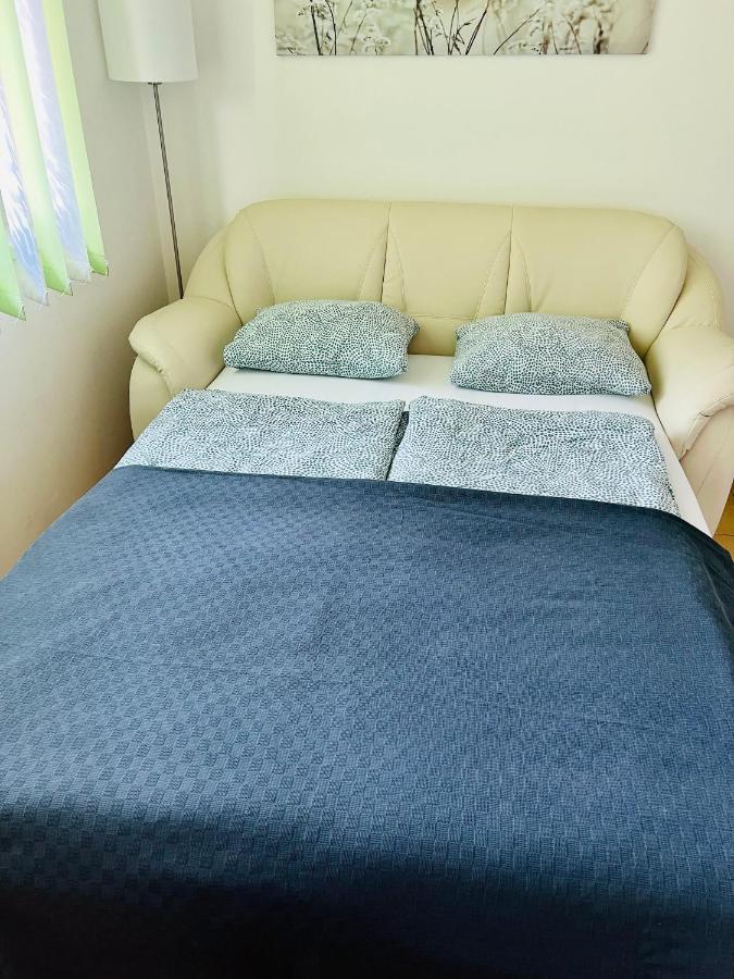 Apartment Prague-2 Rooms Free Parking ภายนอก รูปภาพ